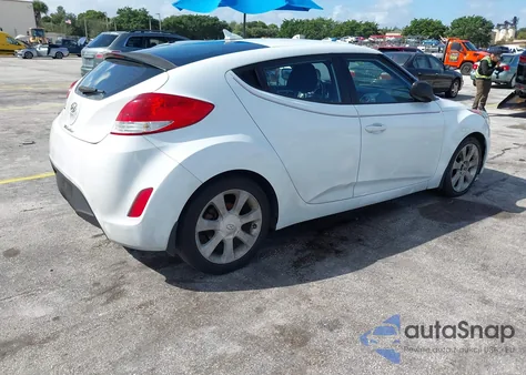 2015 Hyundai Veloster из США, поврежденный, VIN KMHTC6AD1FU237831